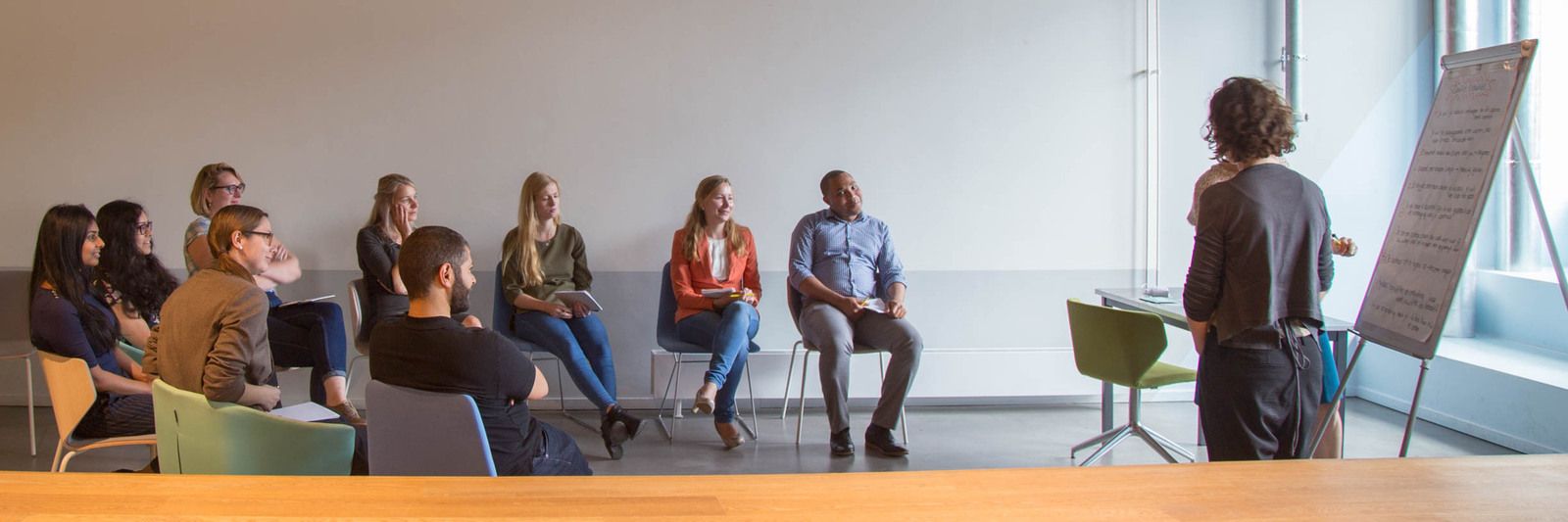 jong personeelsvereniging volgt een training